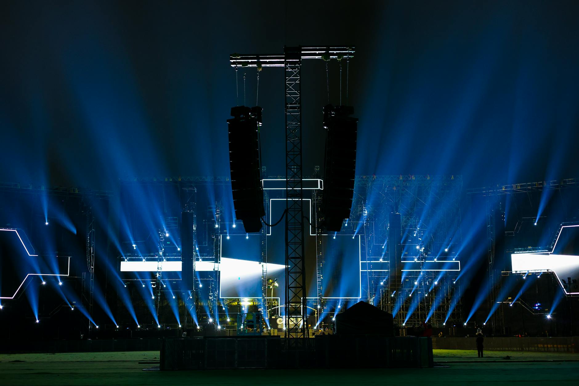 Manchester Events & Festivals 2026: What's On Guide 4 Live music concert at a Manchester events venue — the city's music scene is world-renowned