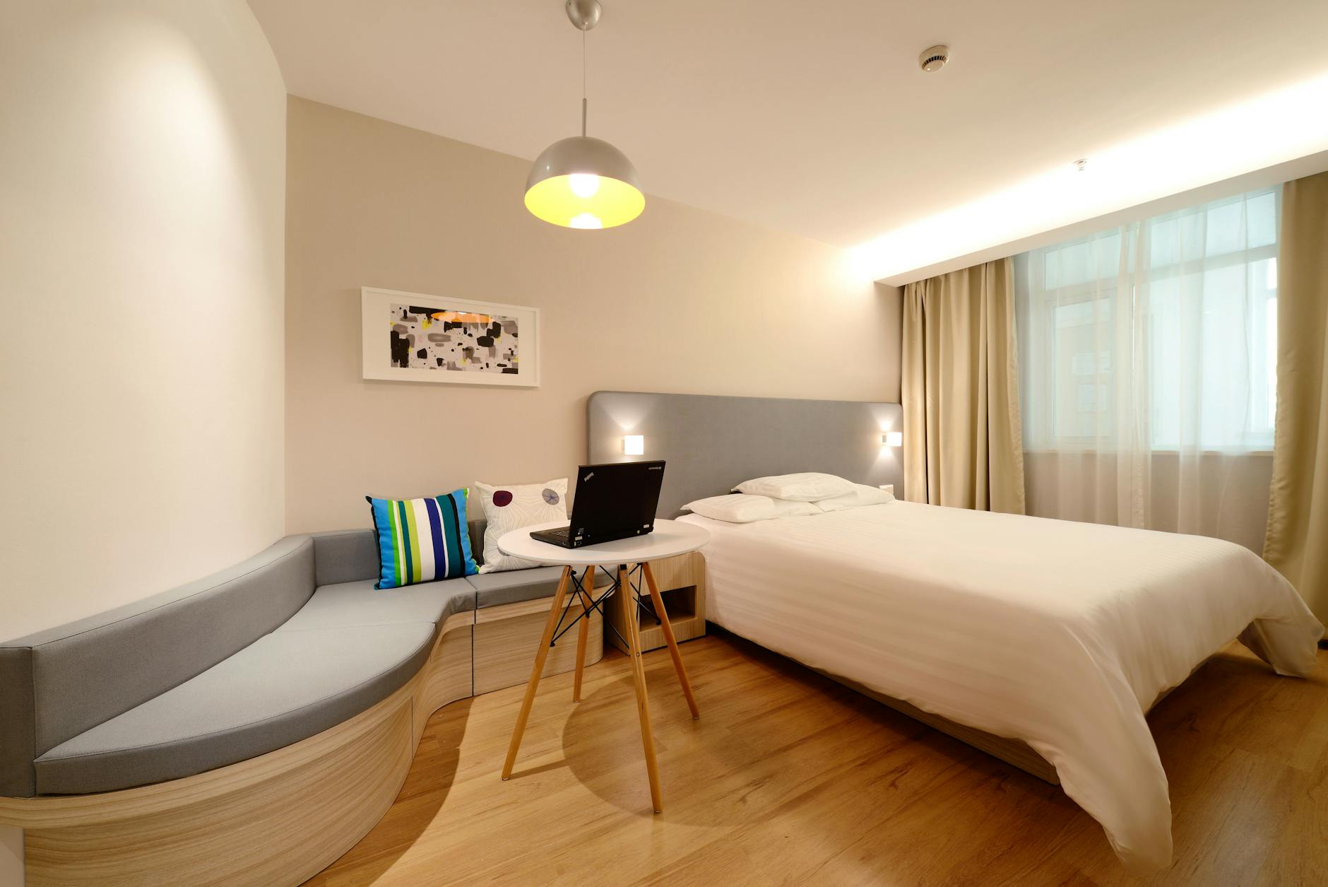 Planning Your Manchester Trip: The Complete Travel Guide 5 Manchester hotel accommodation — options for every budget level