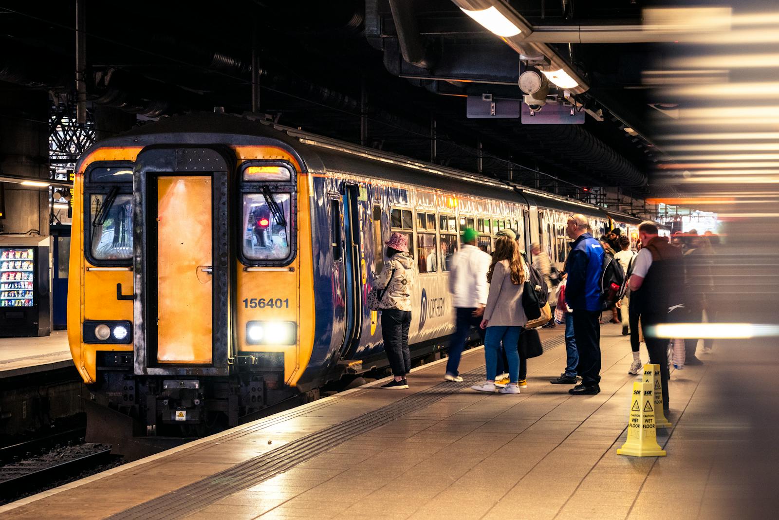 Manchester Airport to City Centre: All Transfer Options (2026 Guide) 4 Train platform at Manchester Airport station for city centre transfer