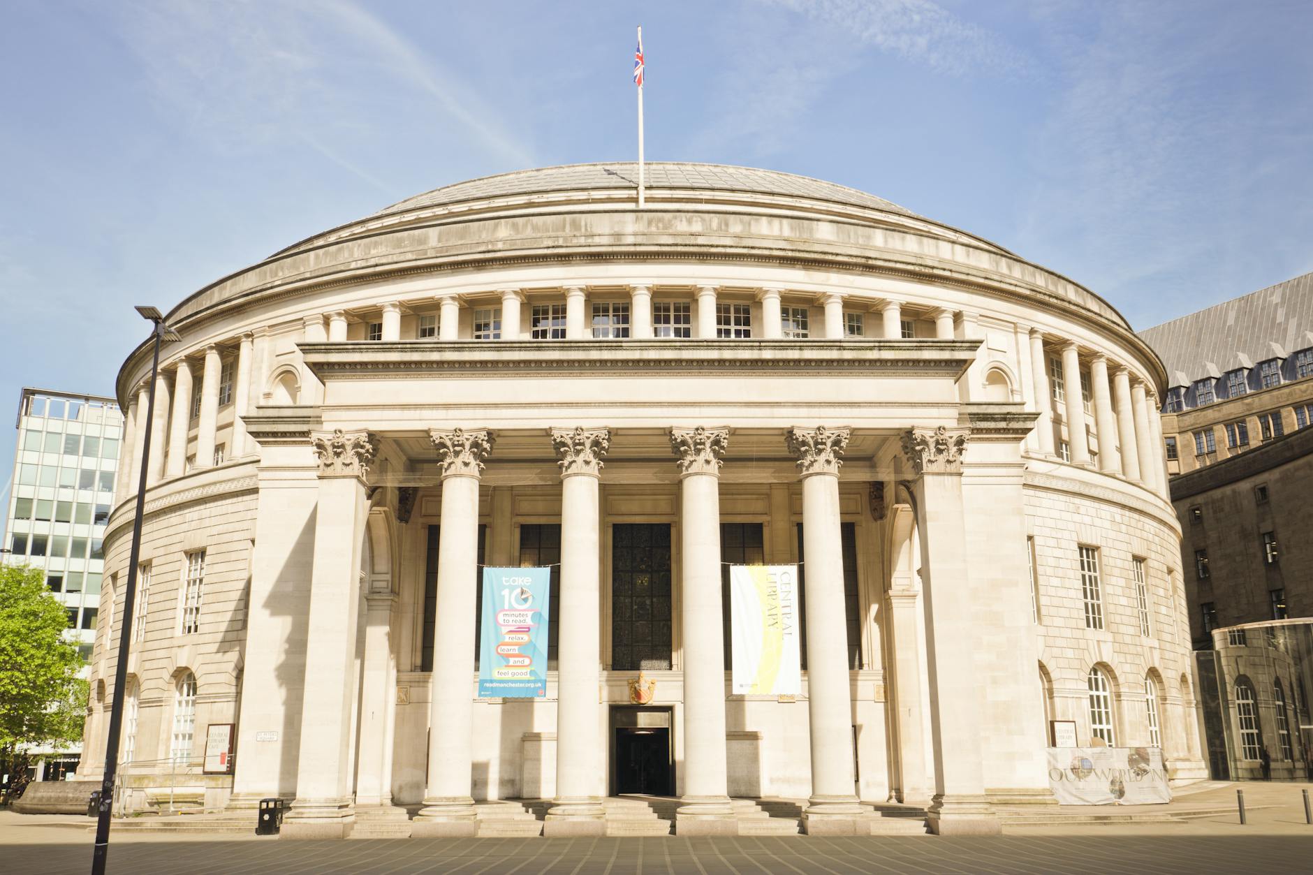 Chetham's Library & Historic Manchester Libraries: Complete 2026 Guide 5 Manchester Central Library rotunda neoclassical St Peter's Square