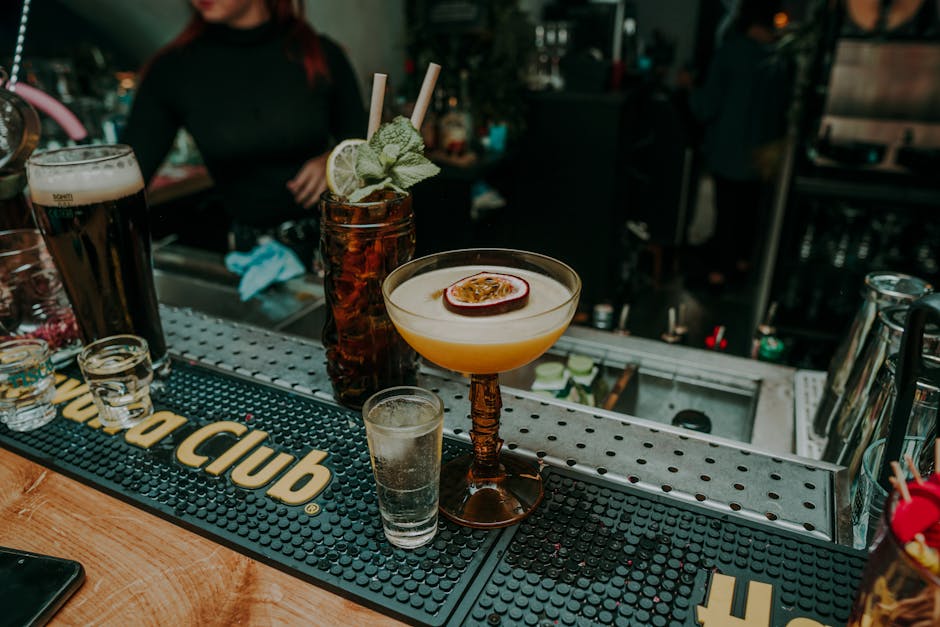 Things to Do in Manchester at Night: Complete Evening Guide (2026) 4 Cocktail bar Manchester nightlife