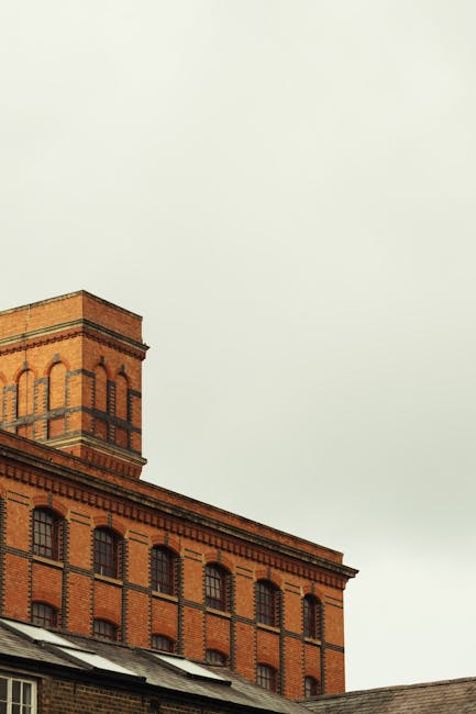 Best Walking Tours in Manchester: Self-Guided & Guided (2026) 5 Manchester industrial revolution walking tour