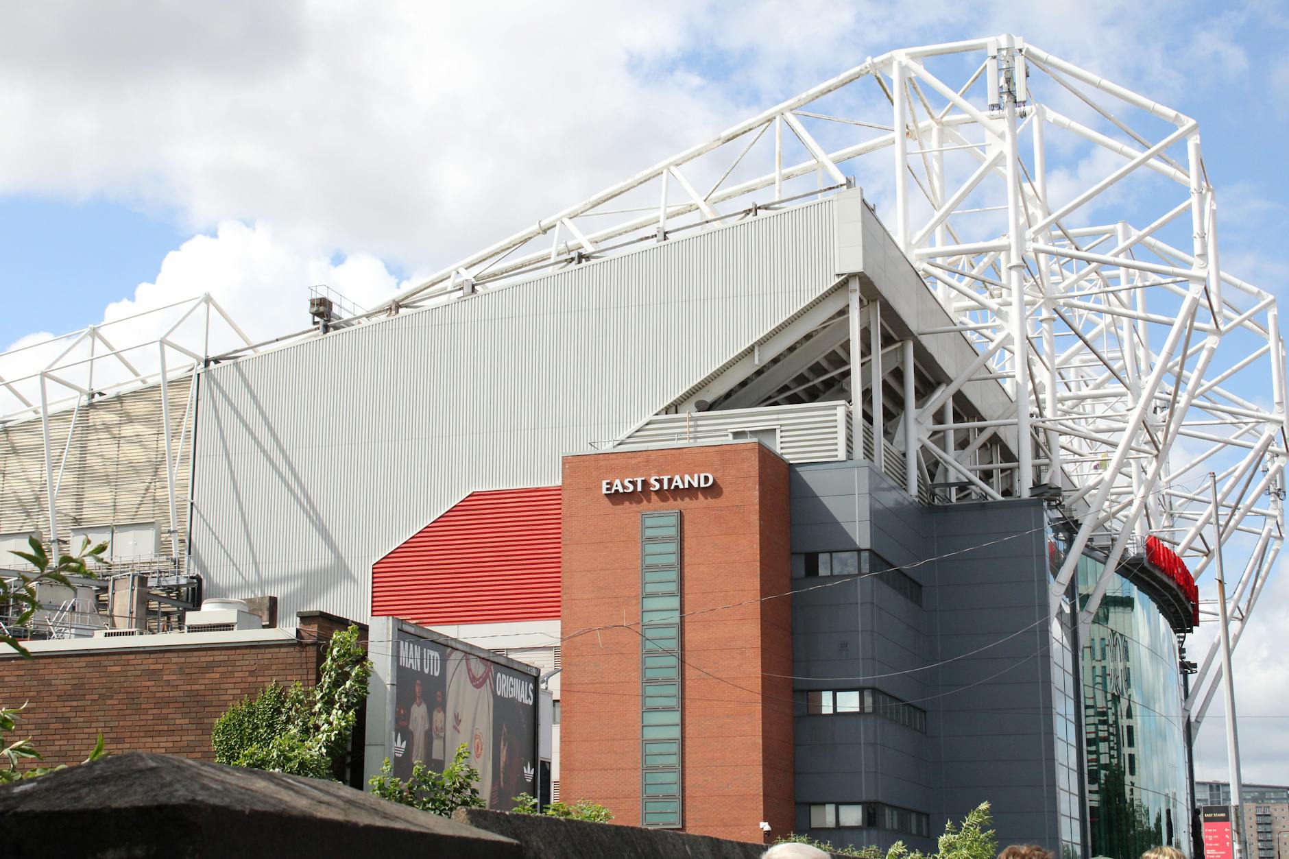 Manchester stadium tour comparison United City